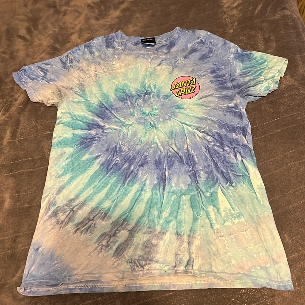 MSanta Cruz skateboard shirt